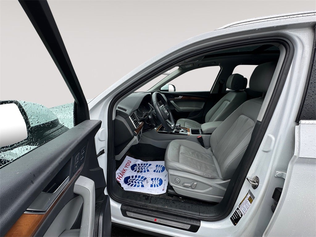 2022 Audi Q5 45 S line Premium quattro