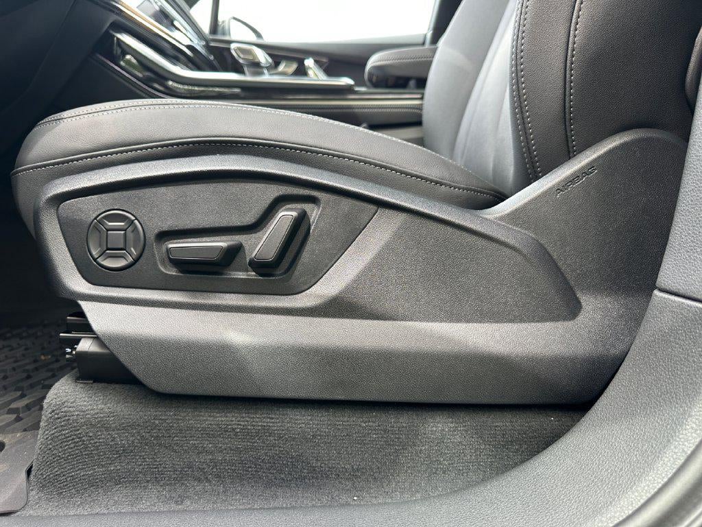 2026 Audi Q7 Premium Plus 45 TFSI quattro tiptronic
