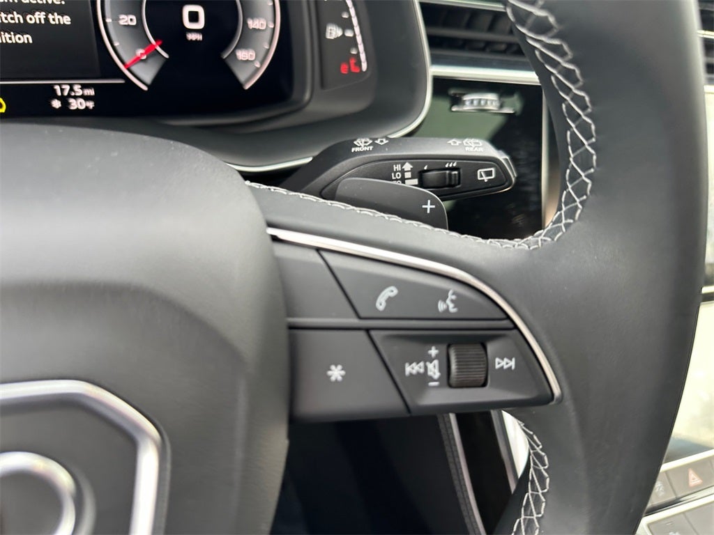 2025 Audi Q7 45 Premium Plus quattro