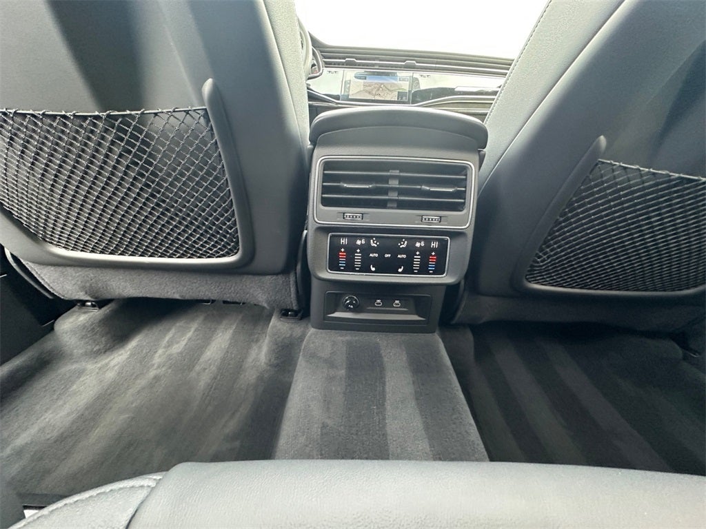 2025 Audi Q7 45 Premium Plus quattro