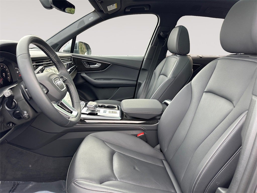 2025 Audi Q7 45 Premium Plus quattro