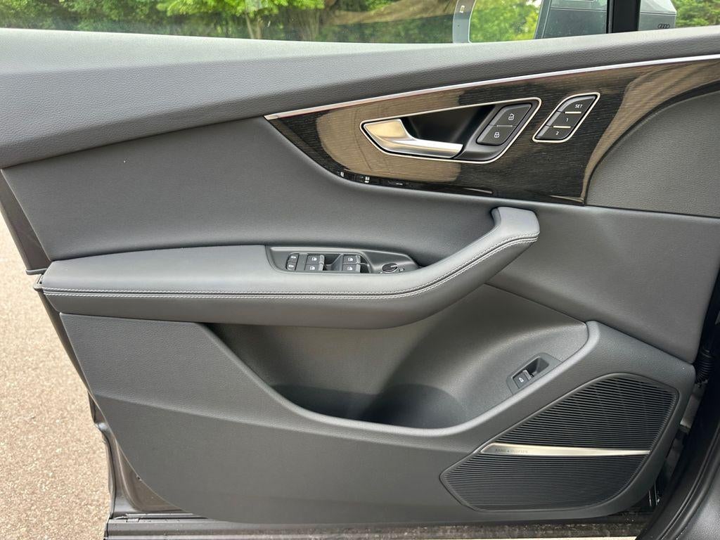2026 Audi Q7 Premium Plus TFSI quattro tiptronic