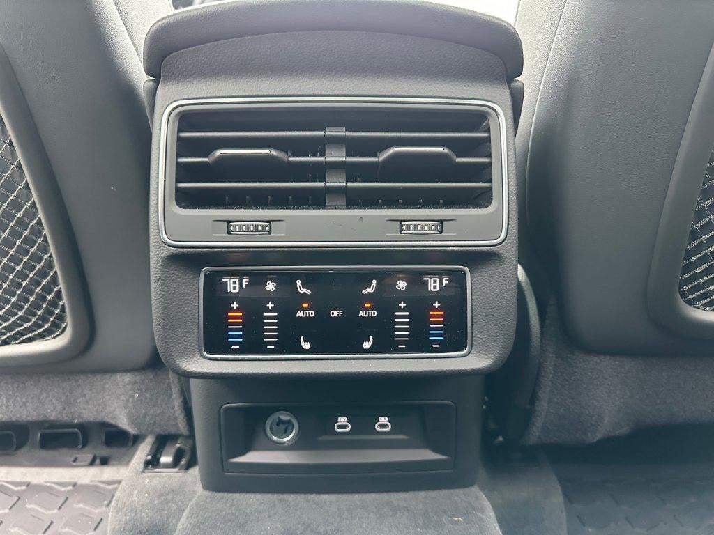 2025 Audi Q7 Premium Plus 55 TFSI quattro Tiptronic