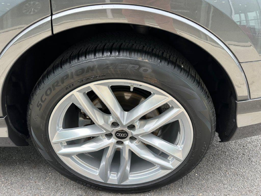 2025 Audi Q7 Premium Plus 55 TFSI quattro Tiptronic