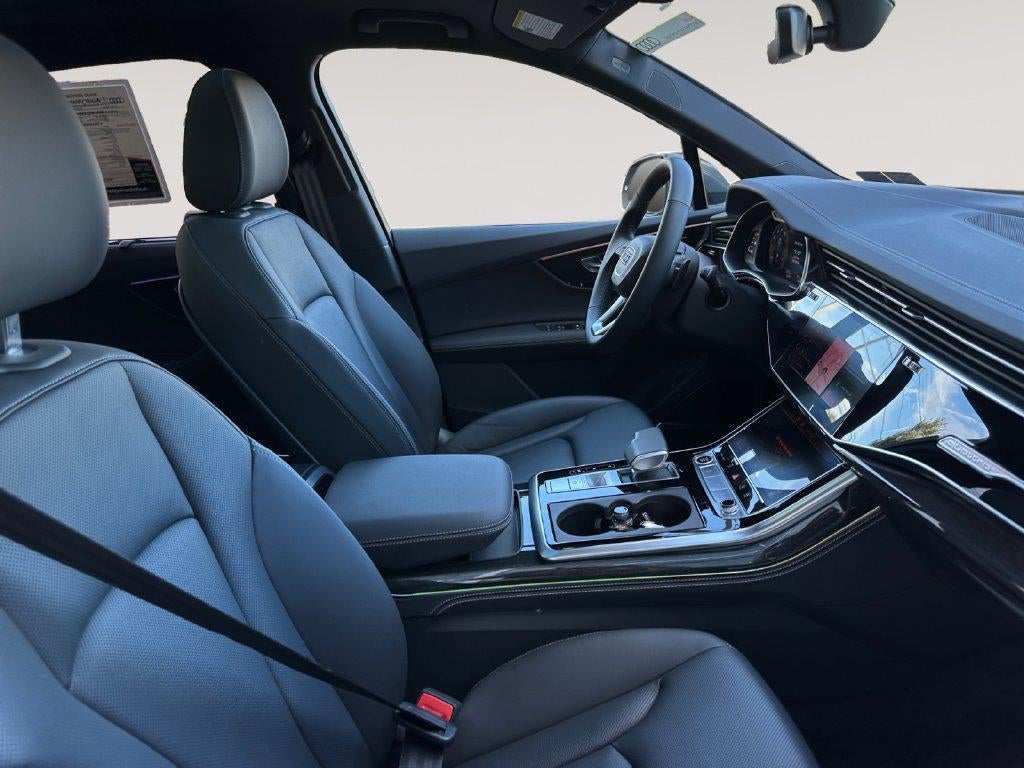 2025 Audi Q7 Premium Plus 55 TFSI quattro Tiptronic