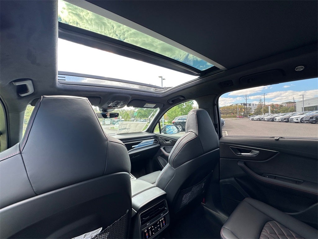 2026 Audi SQ7 Prestige quattro