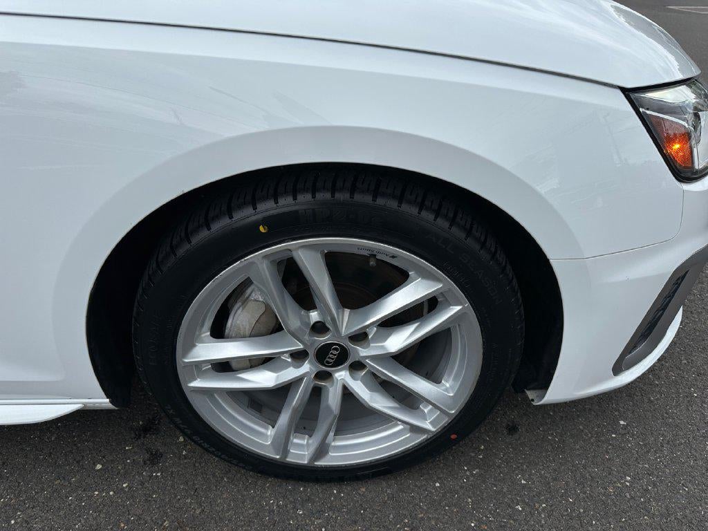 2023 Audi A4 Premium 45 TFSI S line quattro S tronic