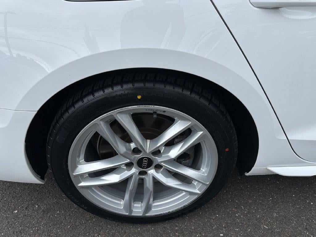 2023 Audi A4 Premium 45 TFSI S line quattro S tronic