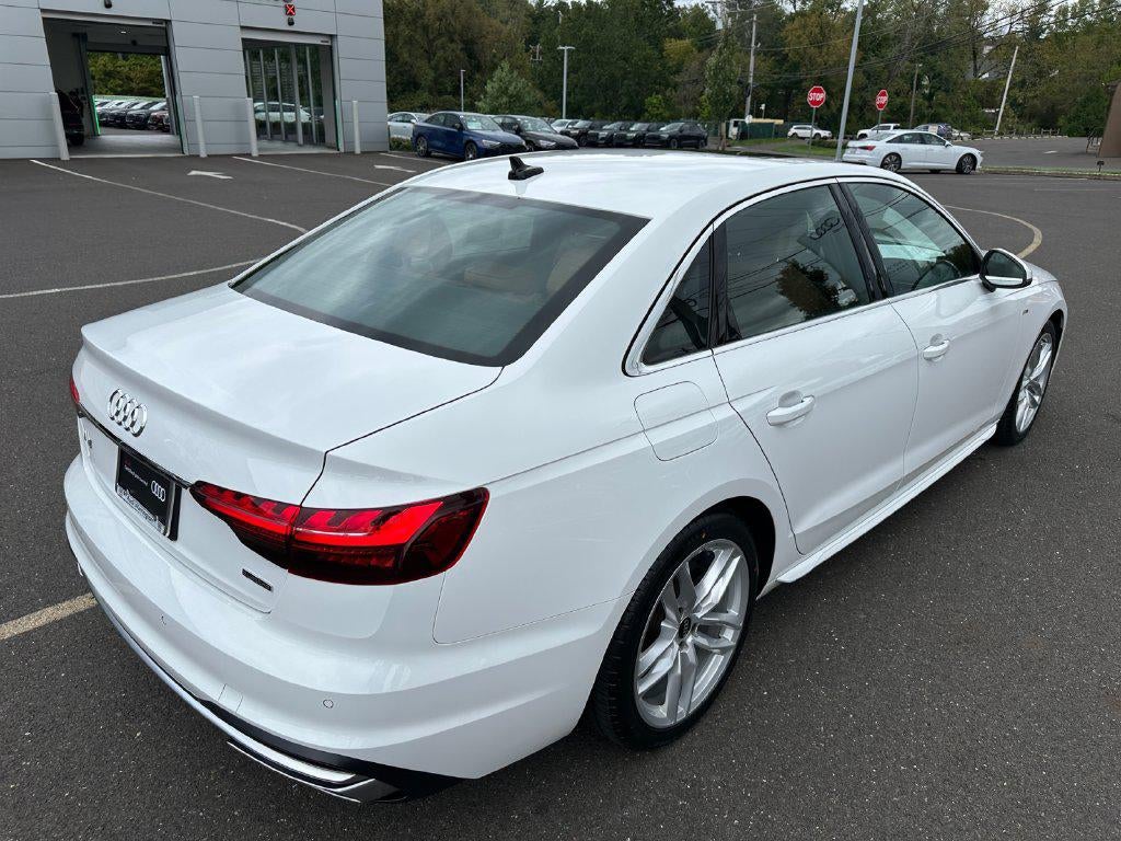2023 Audi A4 Premium 45 TFSI S line quattro S tronic