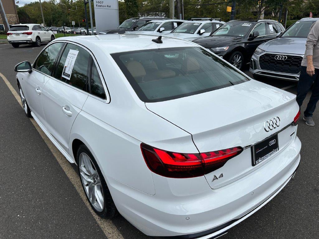 2023 Audi A4 Premium 45 TFSI S line quattro S tronic