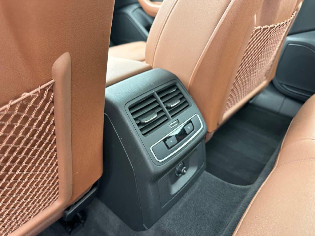 2023 Audi A4 Premium 45 TFSI S line quattro S tronic