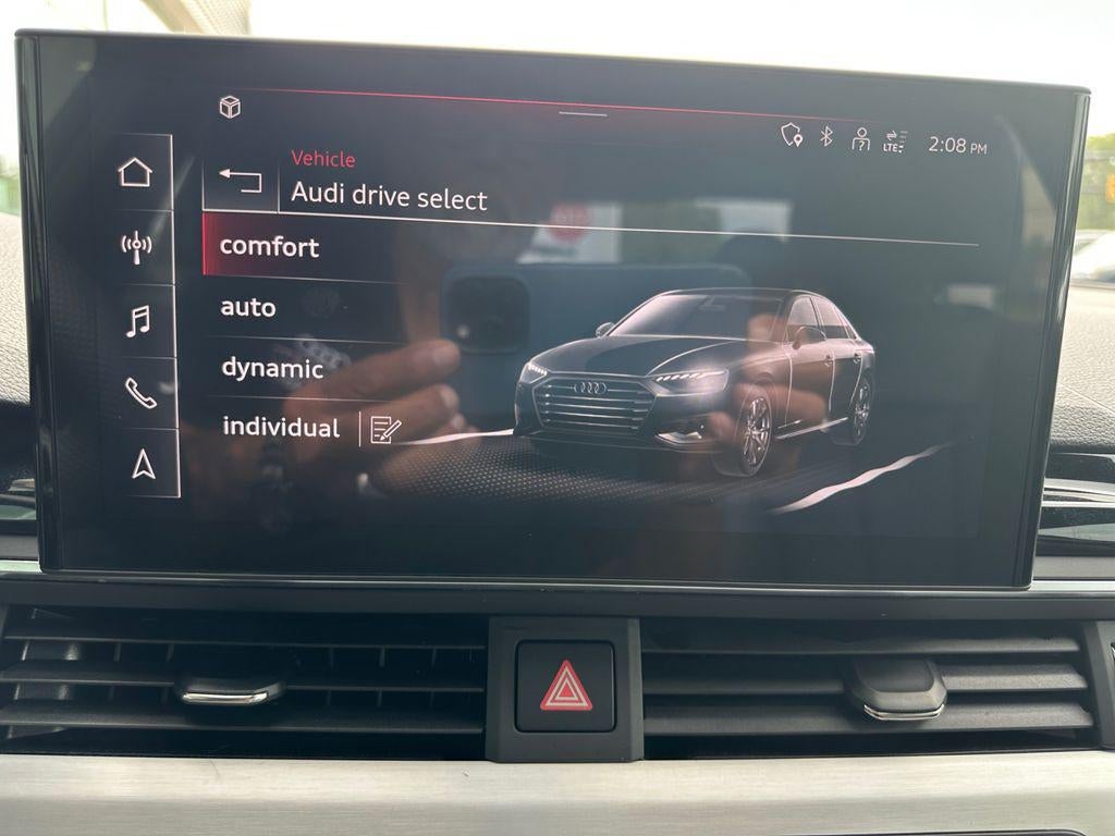 2023 Audi A4 Premium Plus 45 TFSI S line quattro S tronic