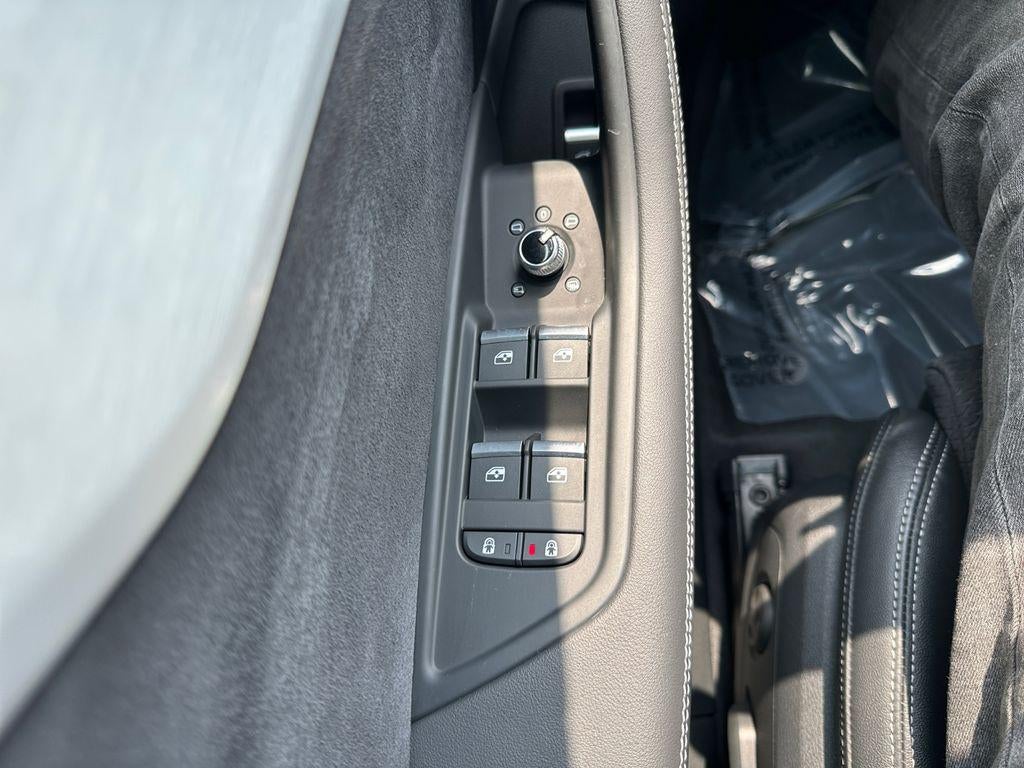 2023 Audi A4 Premium Plus 45 TFSI S line quattro S tronic