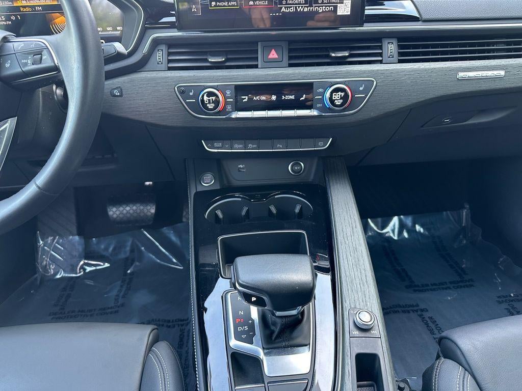 2023 Audi A4 Premium Plus 45 TFSI S line quattro S tronic