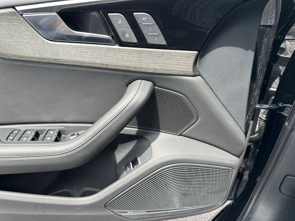 2023 Audi A4 Premium Plus 45 TFSI S line quattro S tronic