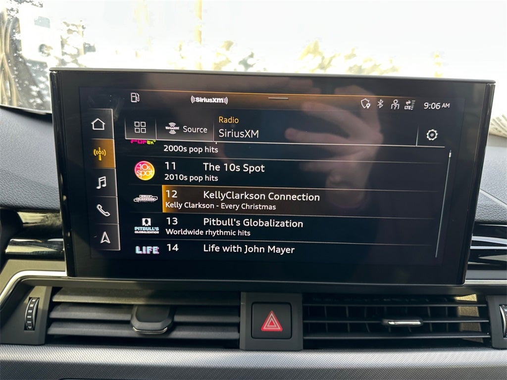 2023 Audi A4 45 S line Prestige quattro