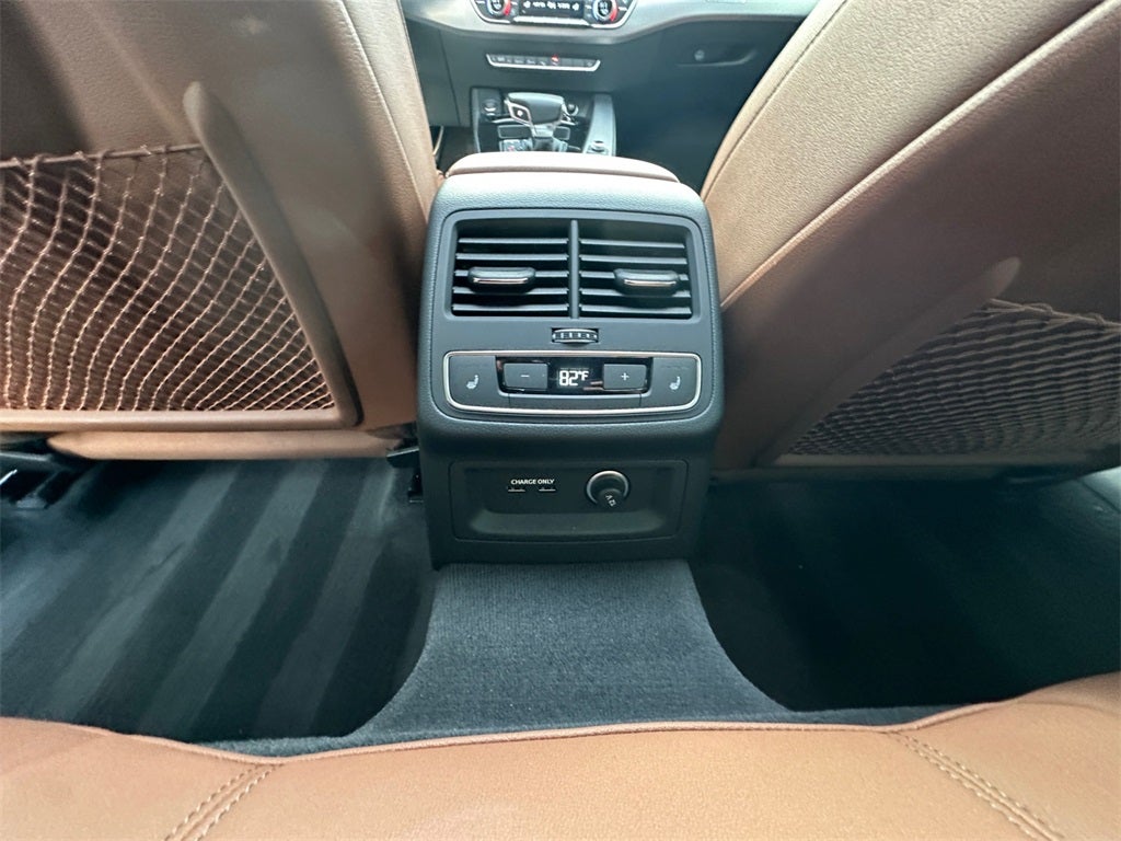 2023 Audi A4 45 S line Prestige quattro