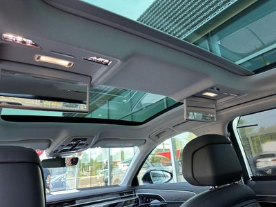 2023 Audi A8 L 55 TFSI quattro Tiptronic