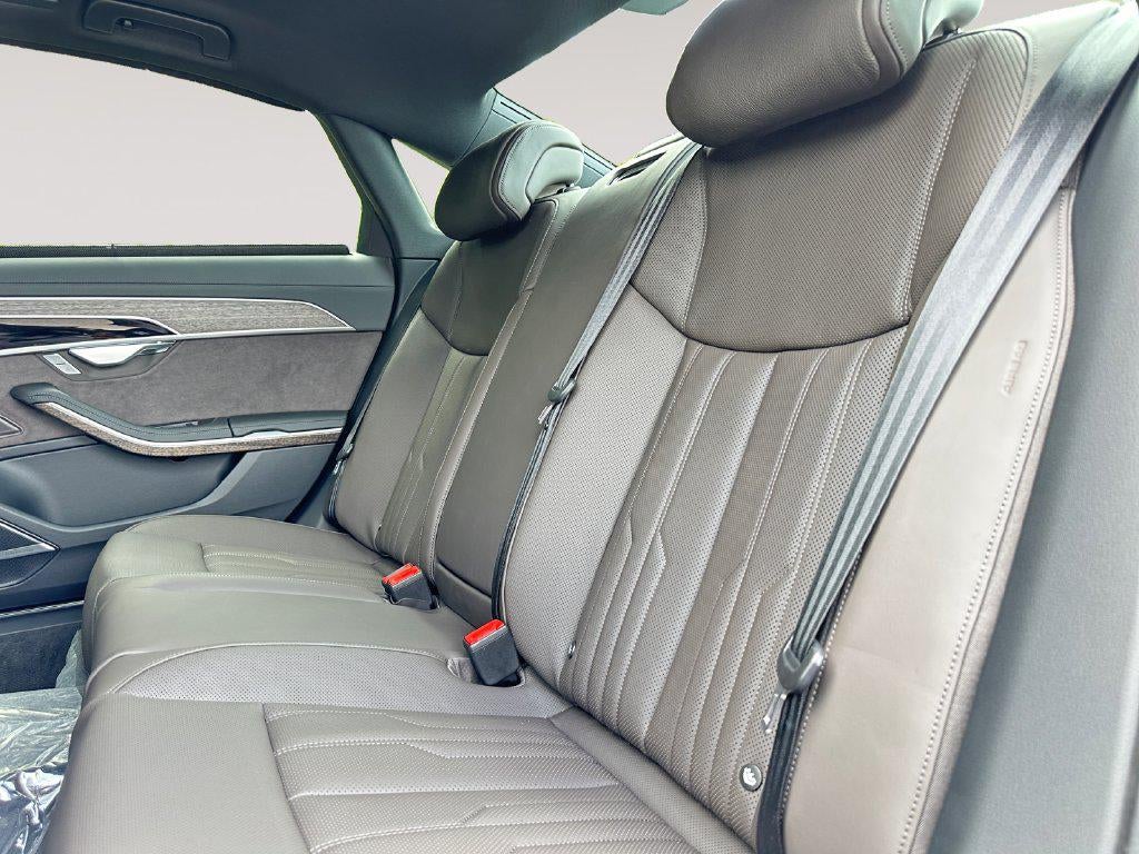 2027 Audi A8 55 TFSI quattro Tiptronic