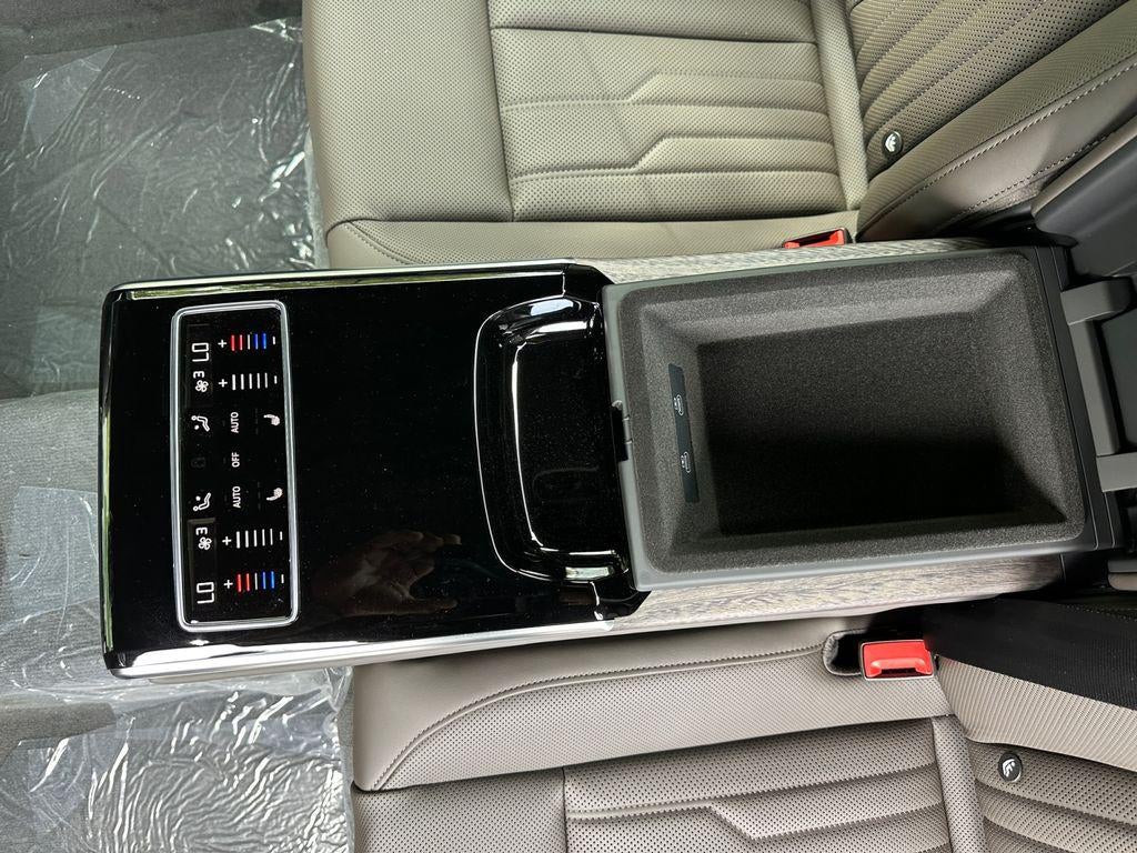 2027 Audi A8 55 TFSI quattro Tiptronic