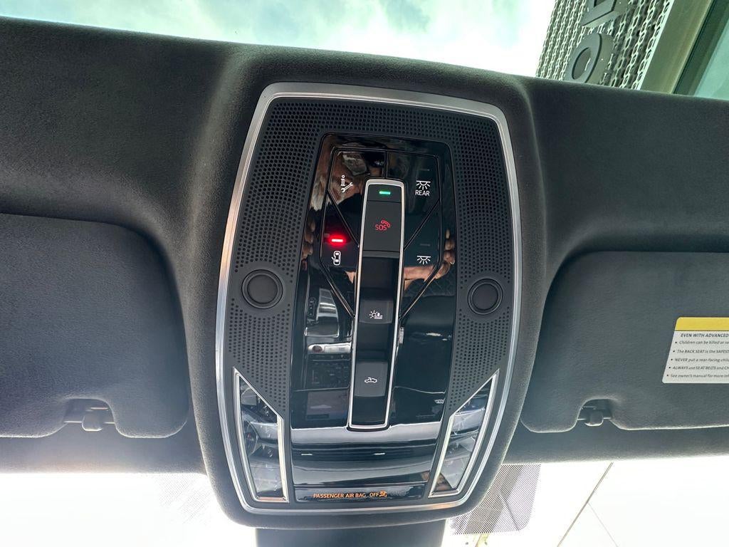 2023 Audi S8 TFSI quattro Tiptronic