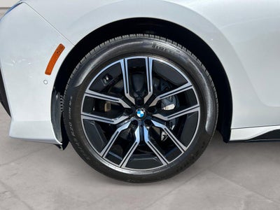 2025 BMW 740i xDrive