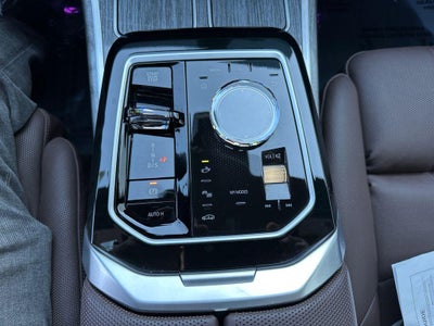 2025 BMW 740i xDrive