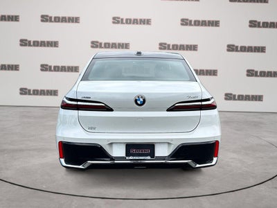 2025 BMW 740i xDrive