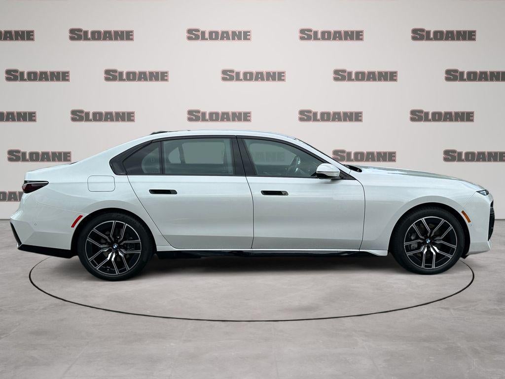 2025 BMW 740i xDrive