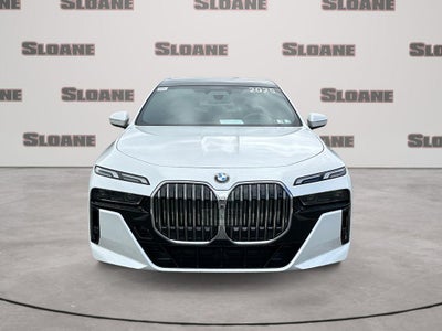 2025 BMW 740i xDrive