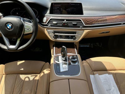 2020 BMW 750i xDrive