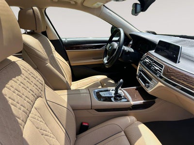 2020 BMW 750i xDrive