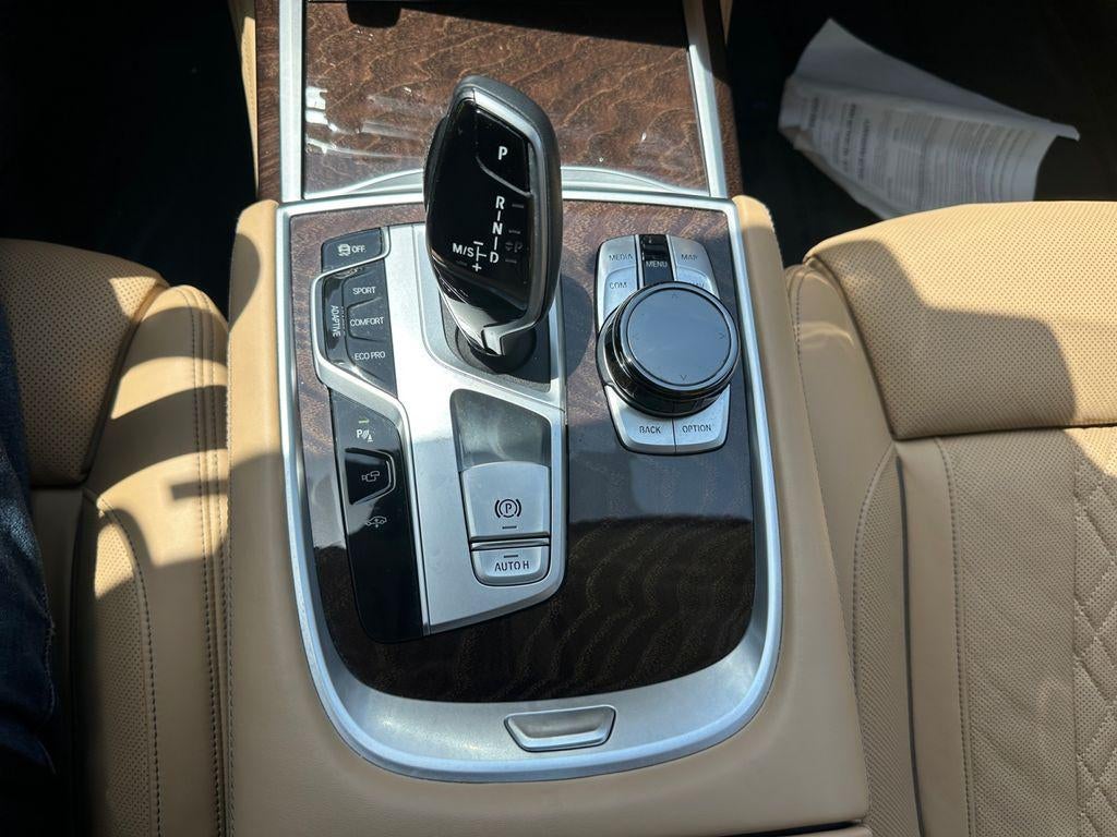 2020 BMW 750i xDrive