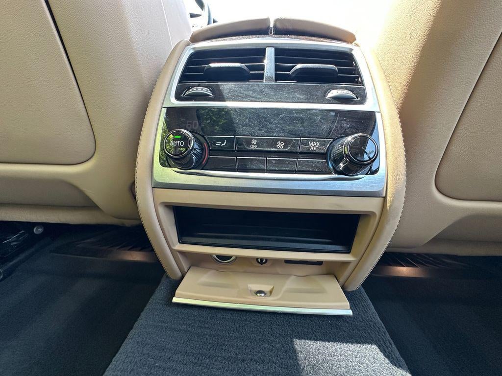 2020 BMW 750i xDrive
