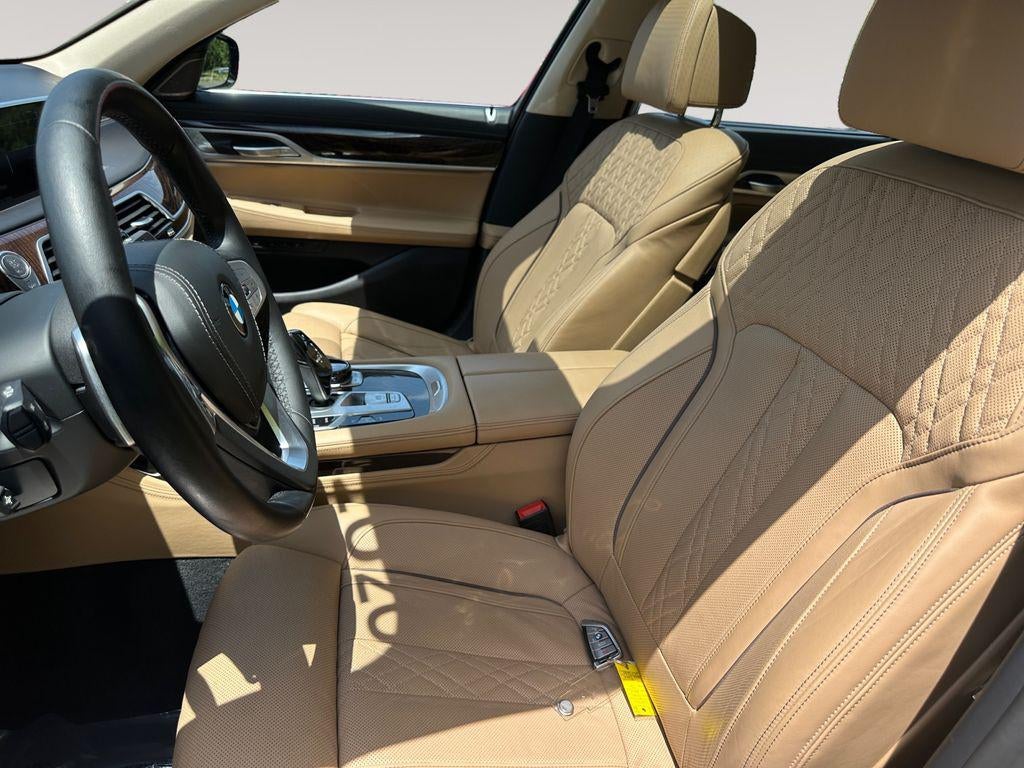 2020 BMW 750i xDrive