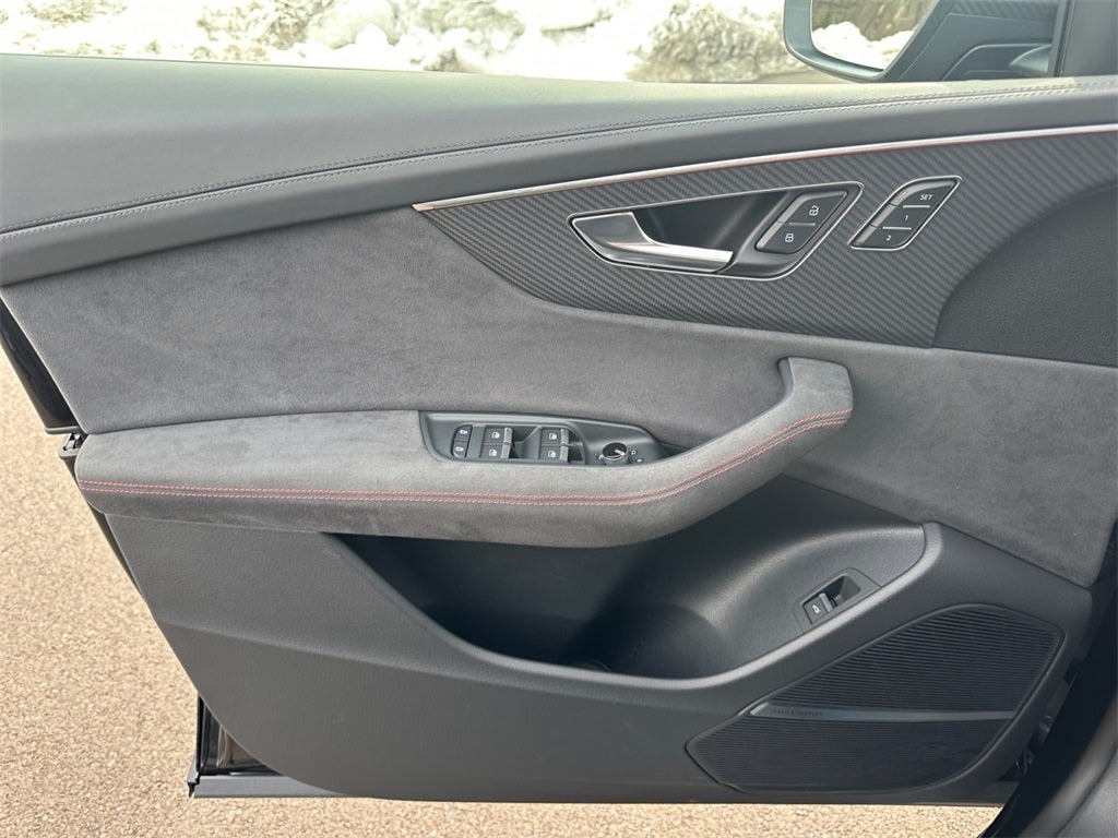 2025 Audi RS Q8 performance 4.0T quattro