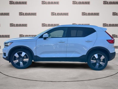 2020 Volvo XC40 T5 Momentum
