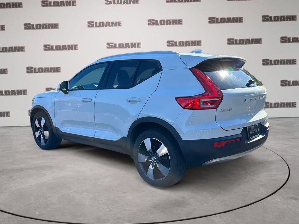 2020 Volvo XC40 T5 Momentum