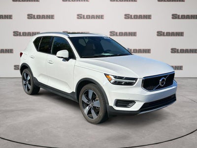 2020 Volvo XC40 T5 Momentum