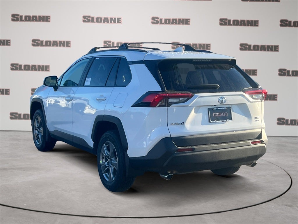 2025 Toyota RAV4 XLE
