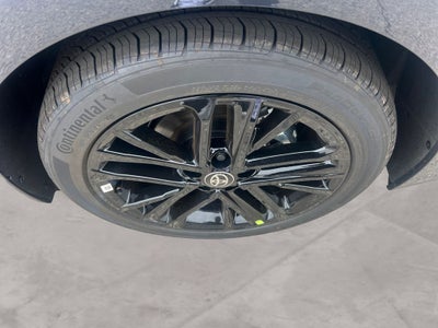 2026 Toyota Camry SE AWD