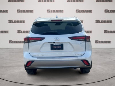 2026 Toyota Highlander Hybrid Platinum