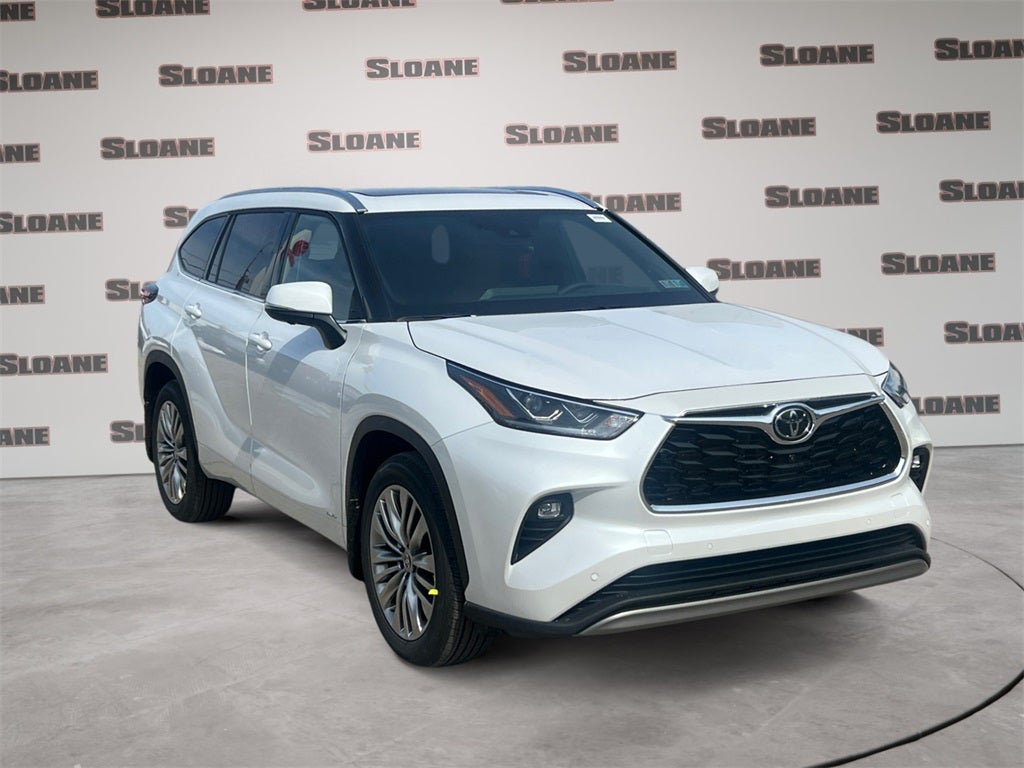 2026 Toyota Highlander Hybrid Platinum