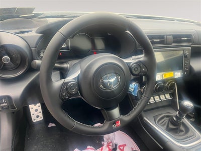 2026 Toyota GR86 Premium MT