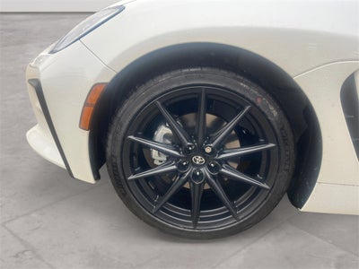 2026 Toyota GR86 Premium MT