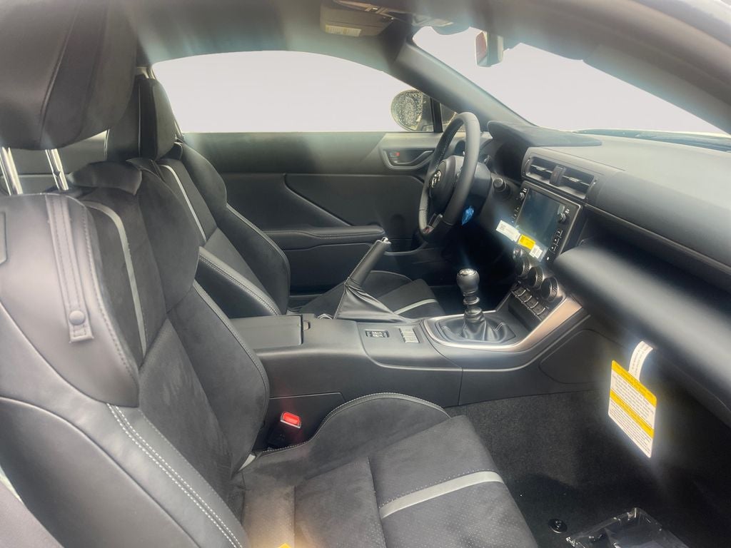 2026 Toyota GR86 Premium MT