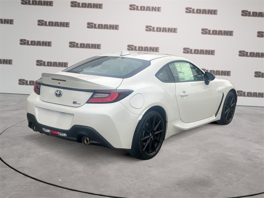 2026 Toyota GR86 Premium MT