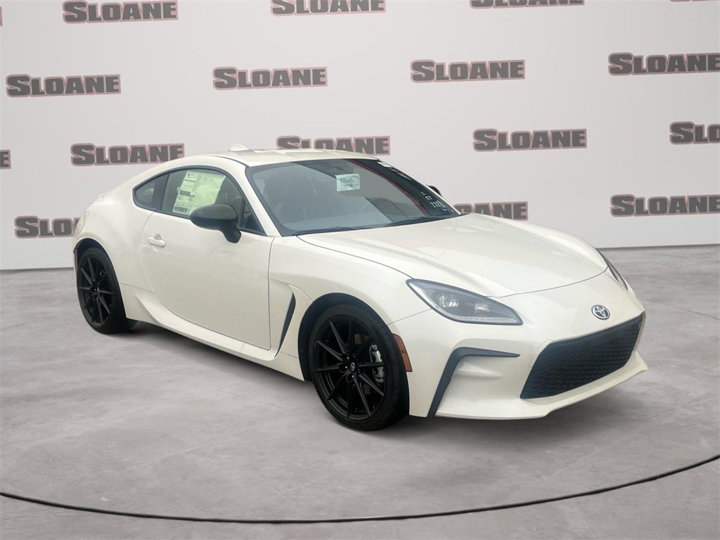 2026 Toyota GR86 Premium MT