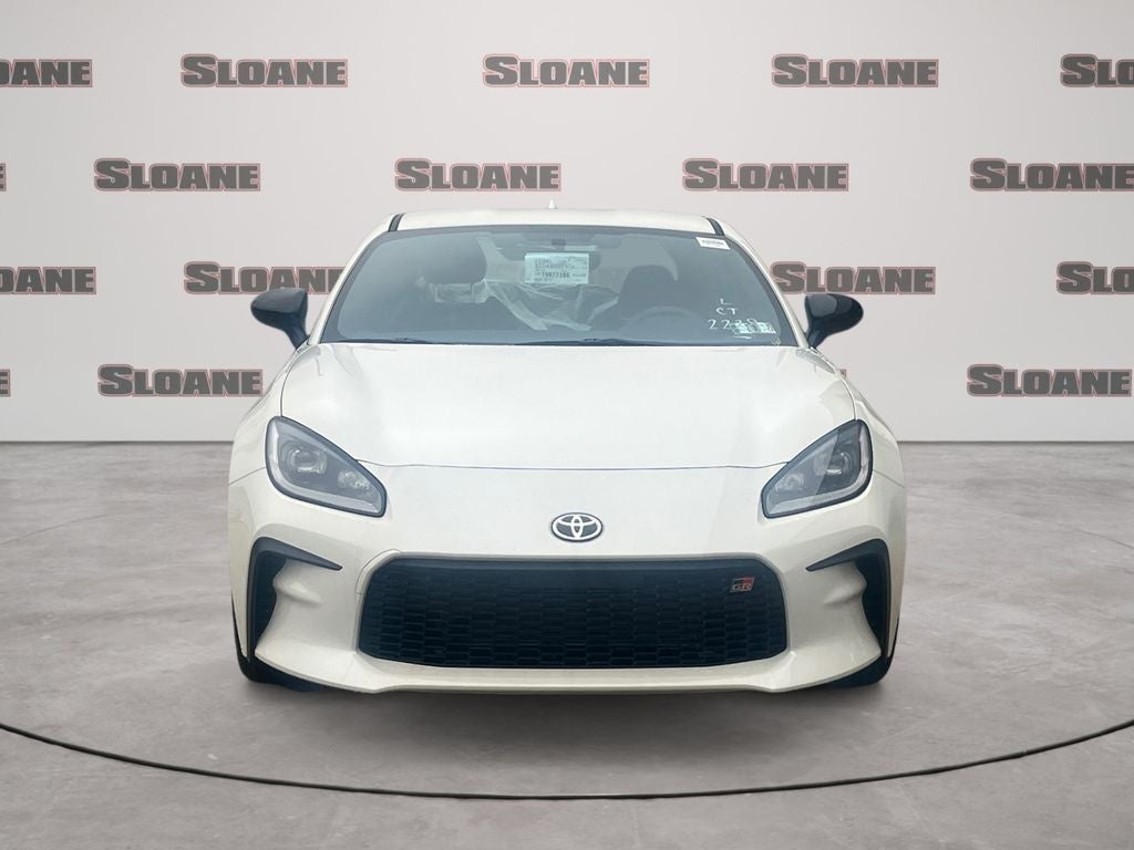 2026 Toyota GR86 Premium MT