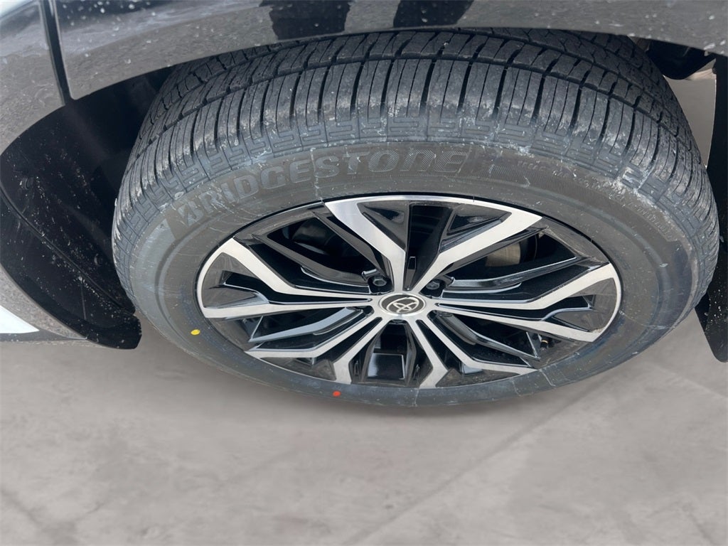 2026 Toyota Toyota Crown Signia XLE